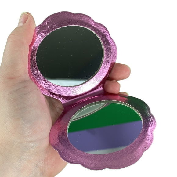 Hot Pink Holographic Sea Shell Compact Mirror - Picture 8 of 16